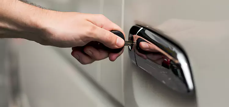 Why Choose Our Auto Locksmith Team in Carpentersville, IL?