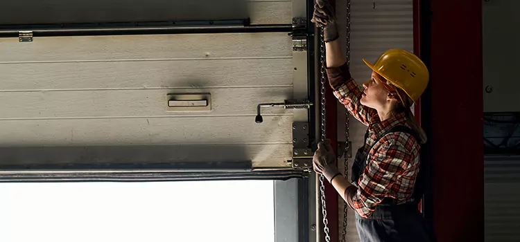 Addressing Common Garage Door Stoppage Issues in Carpentersville, IL
