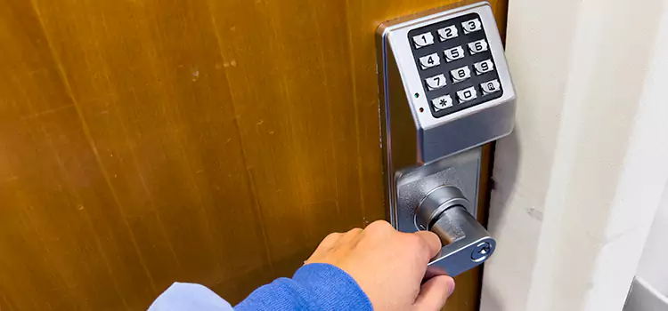 Why Choose Us for Your Keypad Lock Needs in Carpentersville, IL?